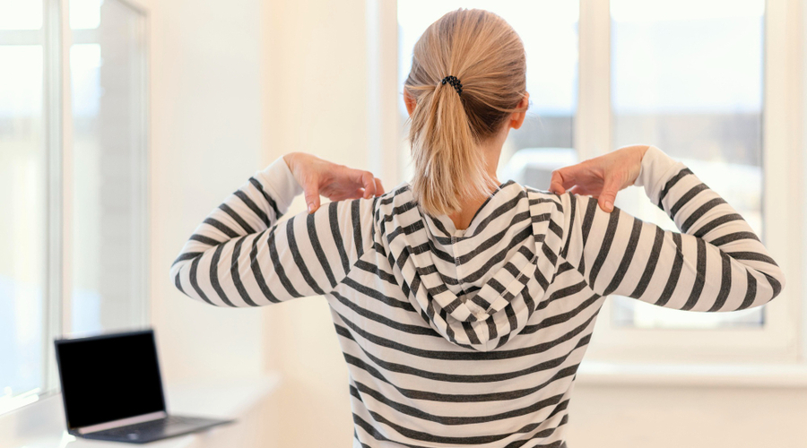 Kebiasaan Sederhana untuk Menjaga Postur Tubuh Ideal Selama Bekerja di Kantor