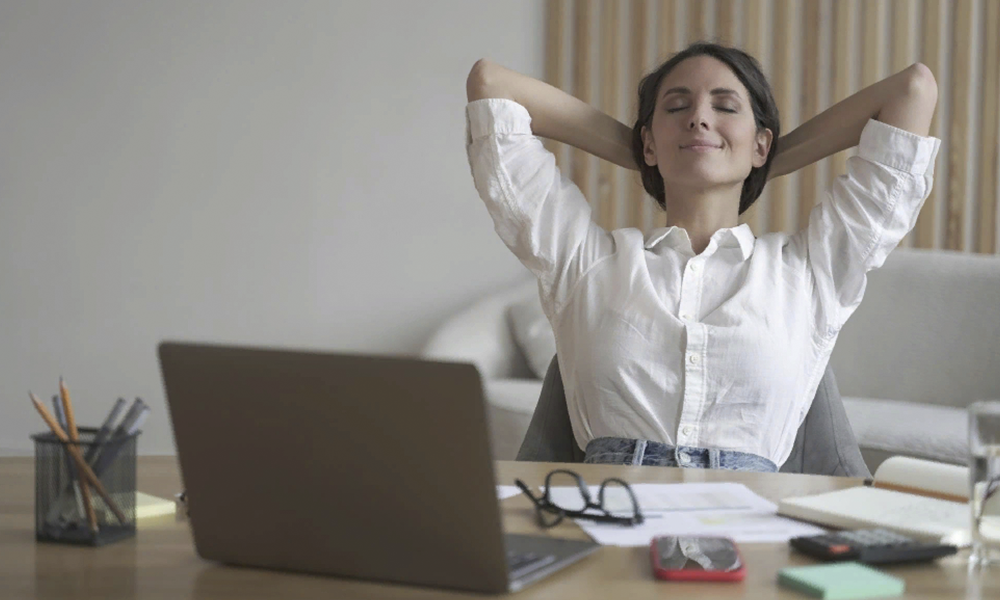 Rahasia Ergonomi Kantor: Bekerja Nyaman Tanpa Mengorbankan Kesehatan Tubuh